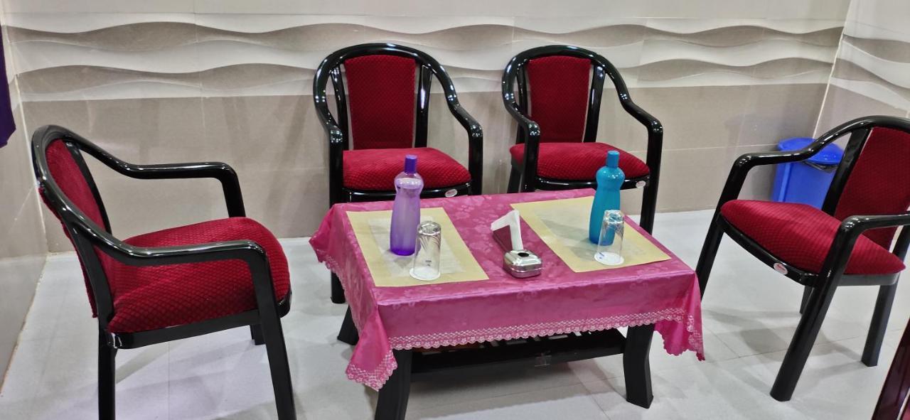 Ln Beach Homestay Puri Eksteriør billede